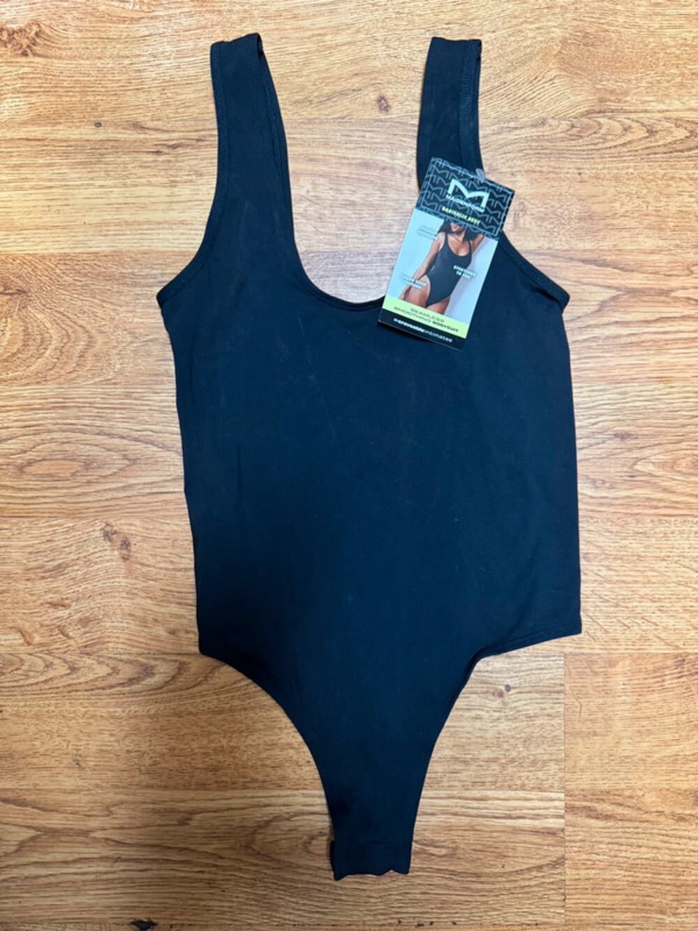 New Maidenform Black Seamless Bodysuit - Small